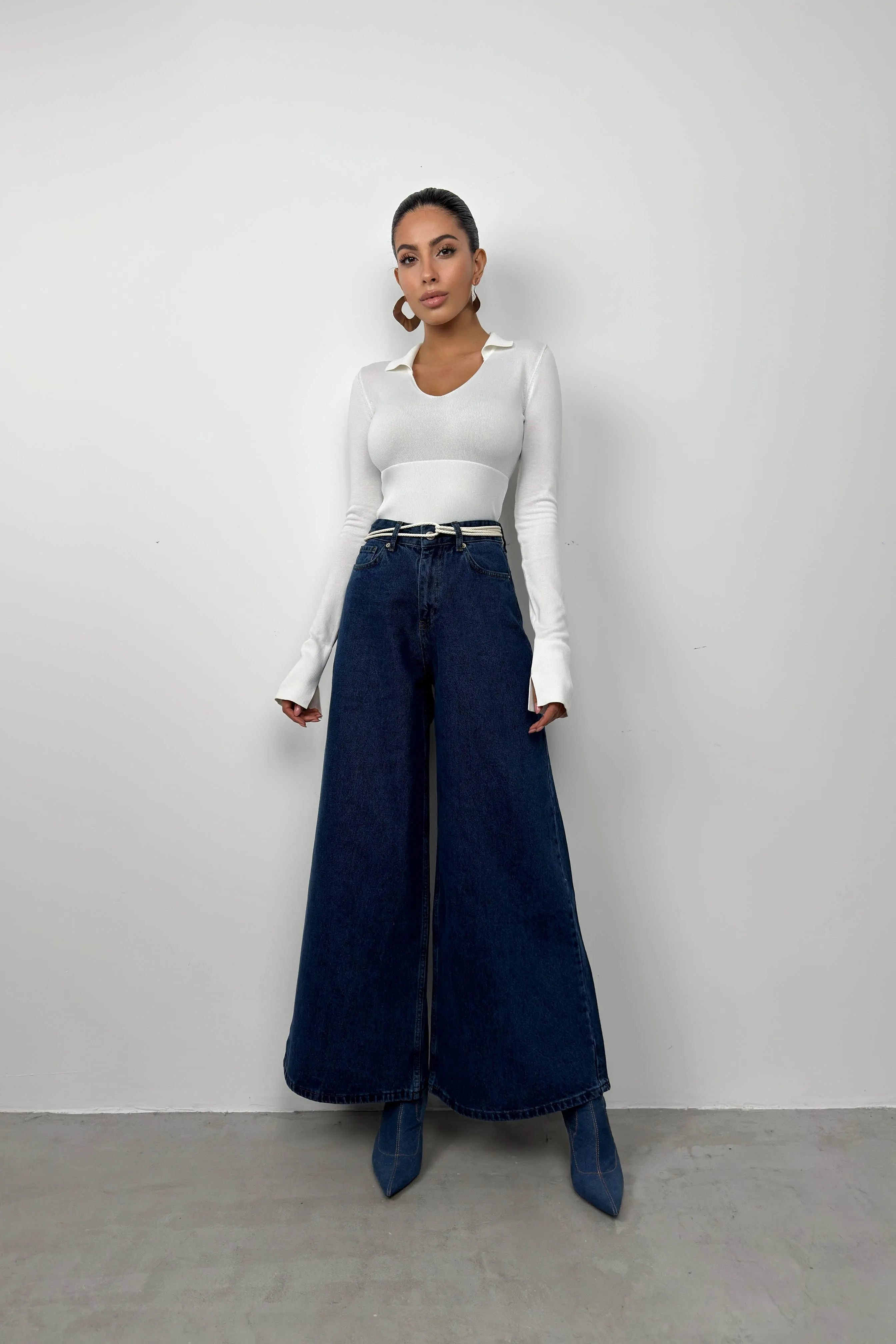 Extreme Wide Leg Jeans