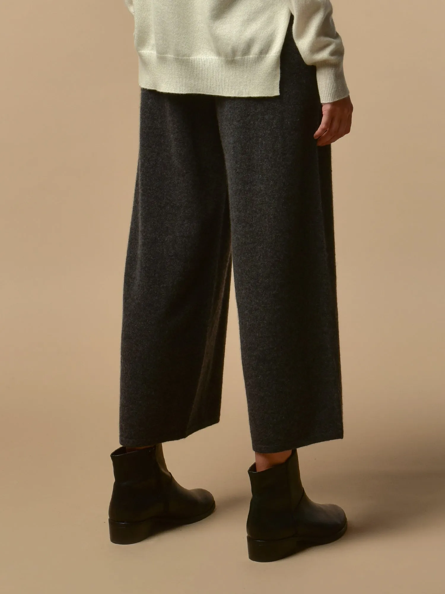 Loose Fit Pants_Graphite