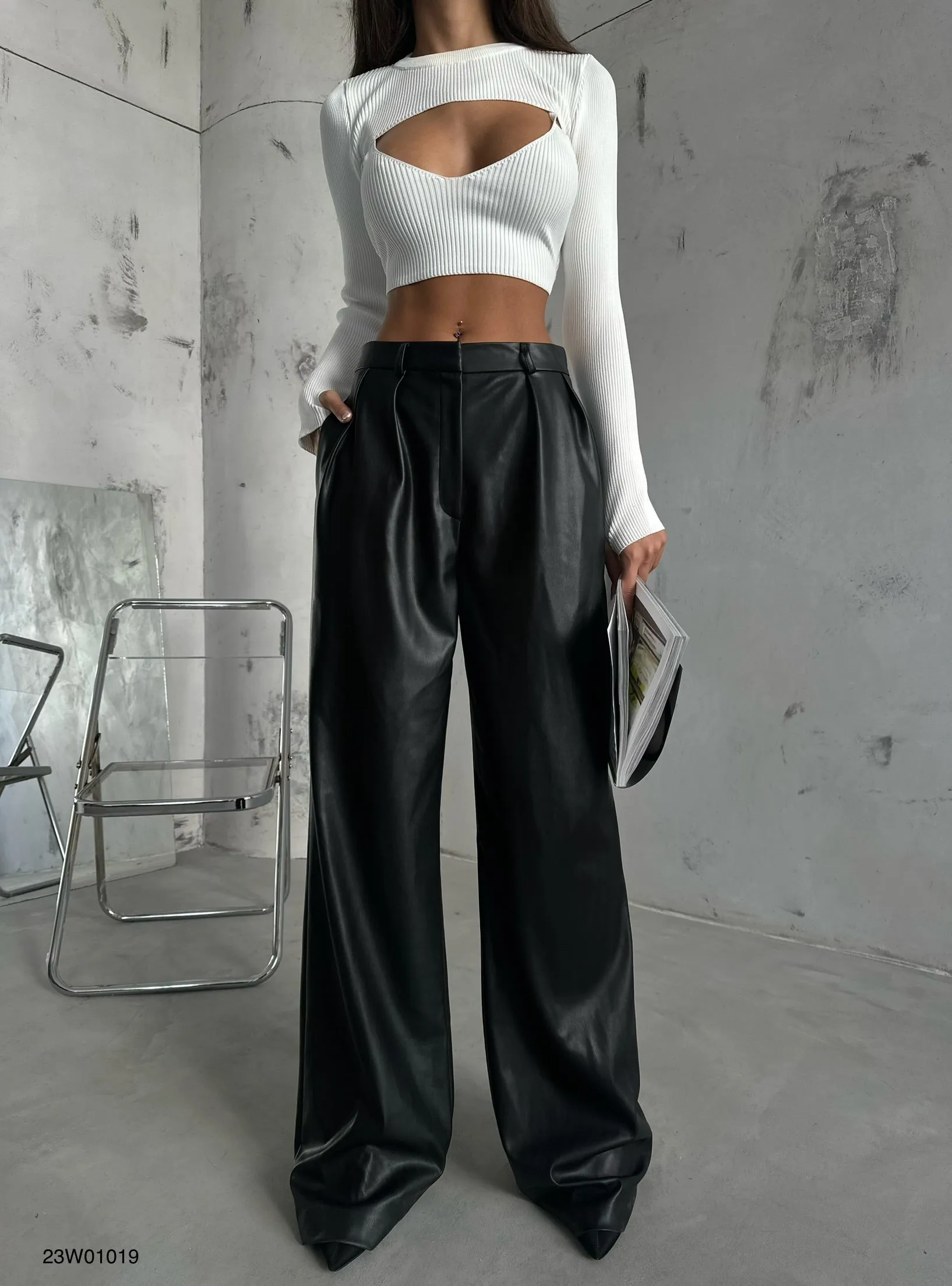 Pleated Wide Leg Leather Pants