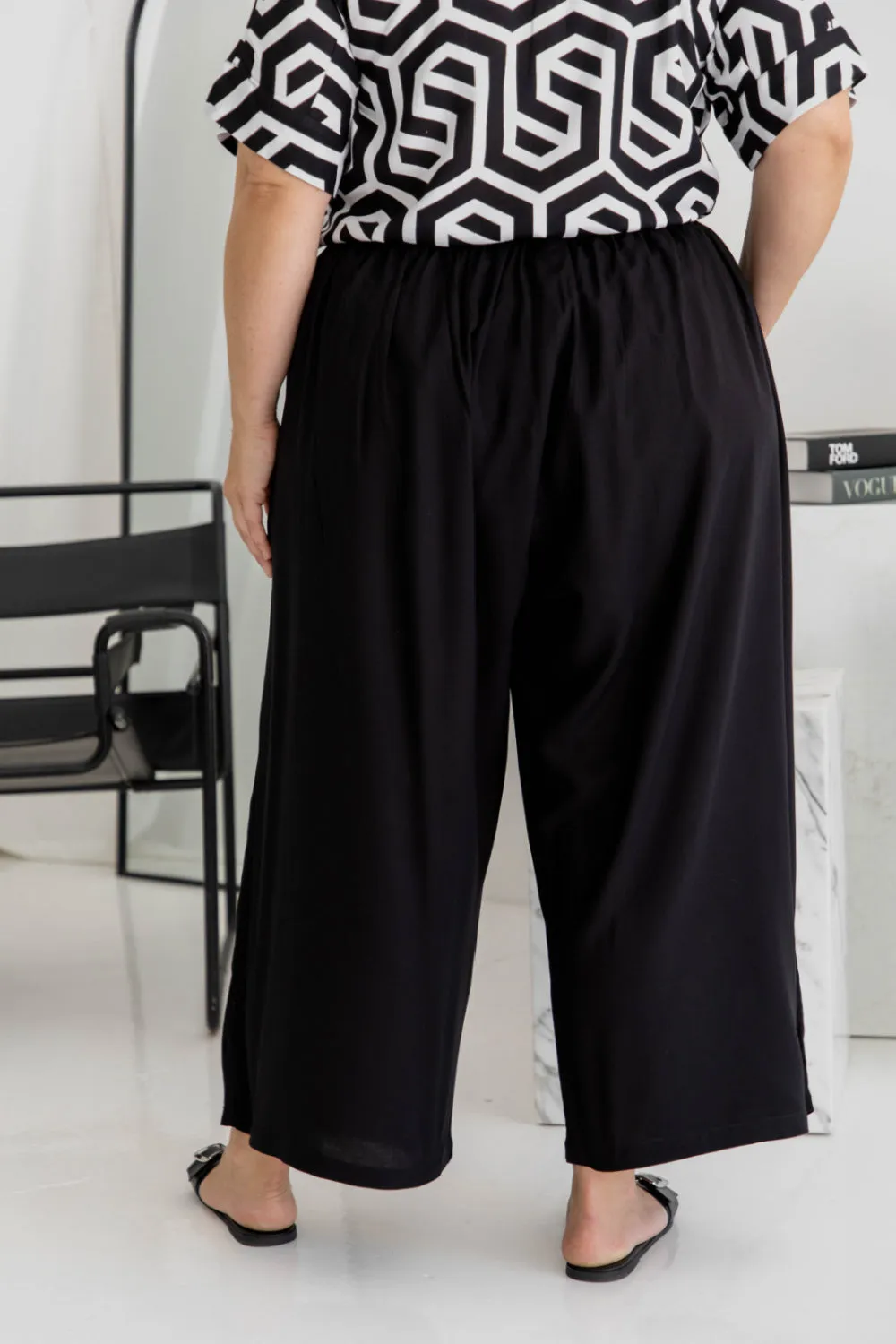 Wide Leg Relaxed Fit Pants - Black