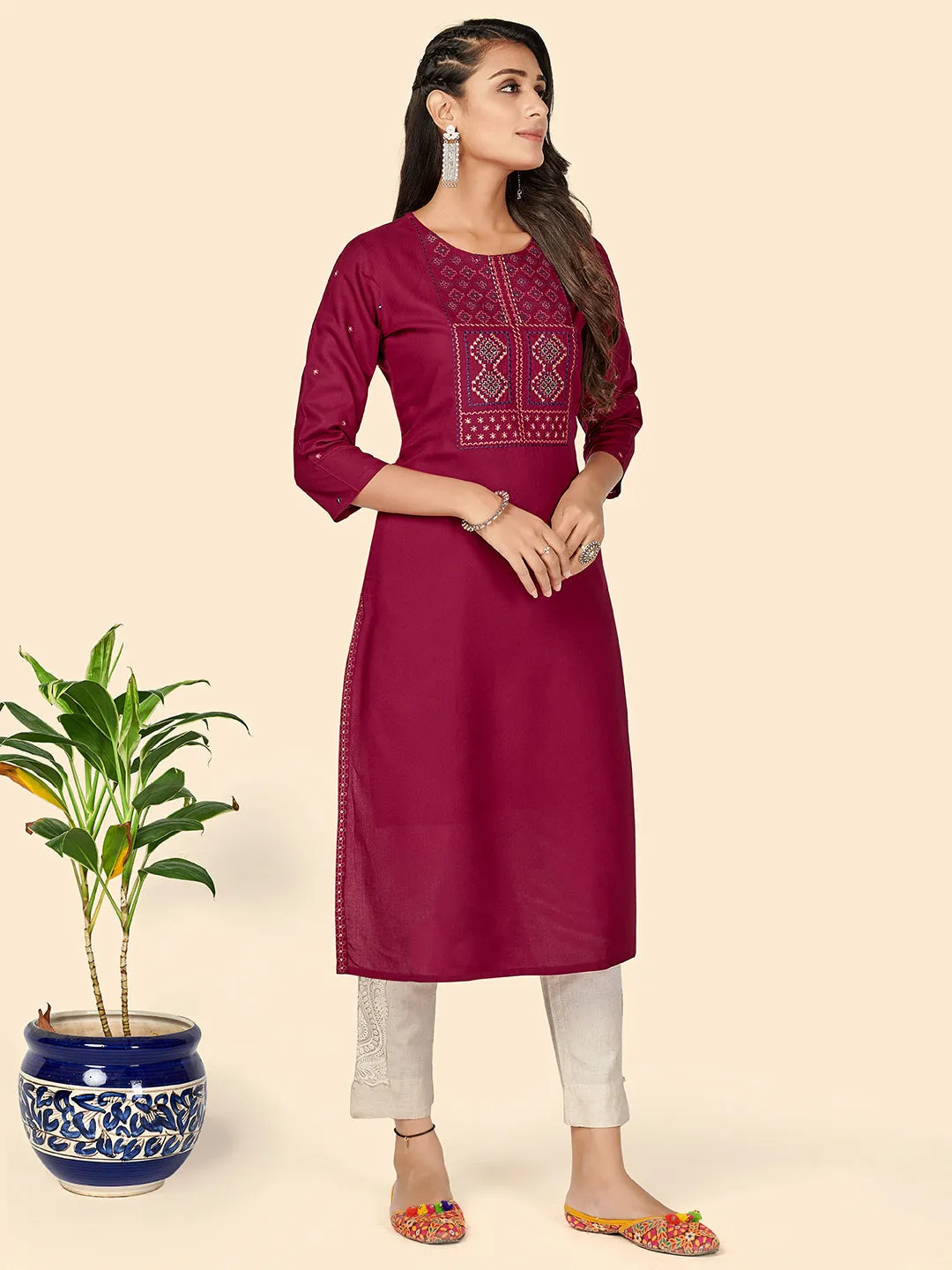 Women'S Dark Pink Embroidered Kurta- (1Pc Set)